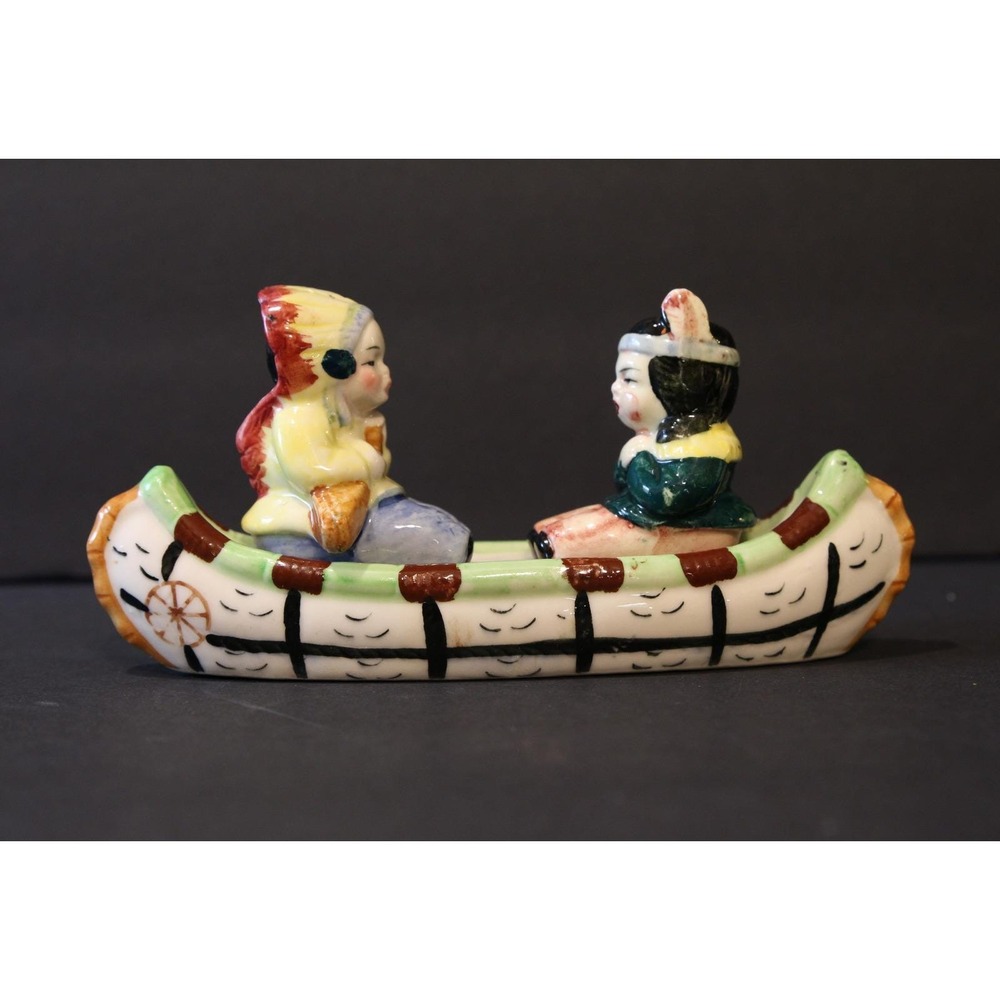 Vintage Natives American Canoe Salt & Pepper Shaker set 50s.Japan Hand painted M